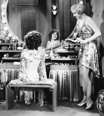 Love Your Place: Vintage Vaniti...